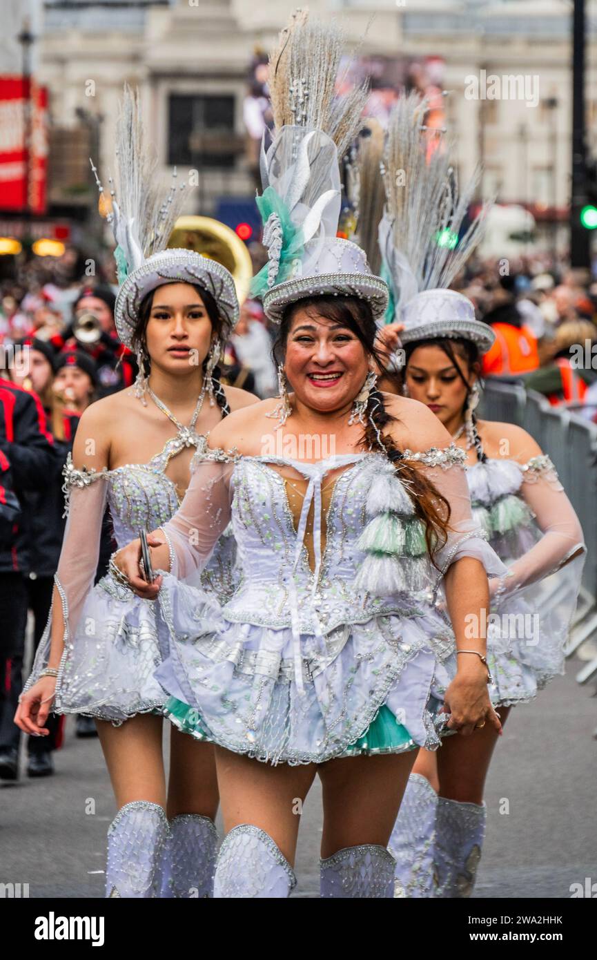 London, Großbritannien. Januar 2024. Die Londoner Neujahrsparade ist der Beginn des neuen Jahres 2024. Guy Bell/Alamy Live News Stockfoto