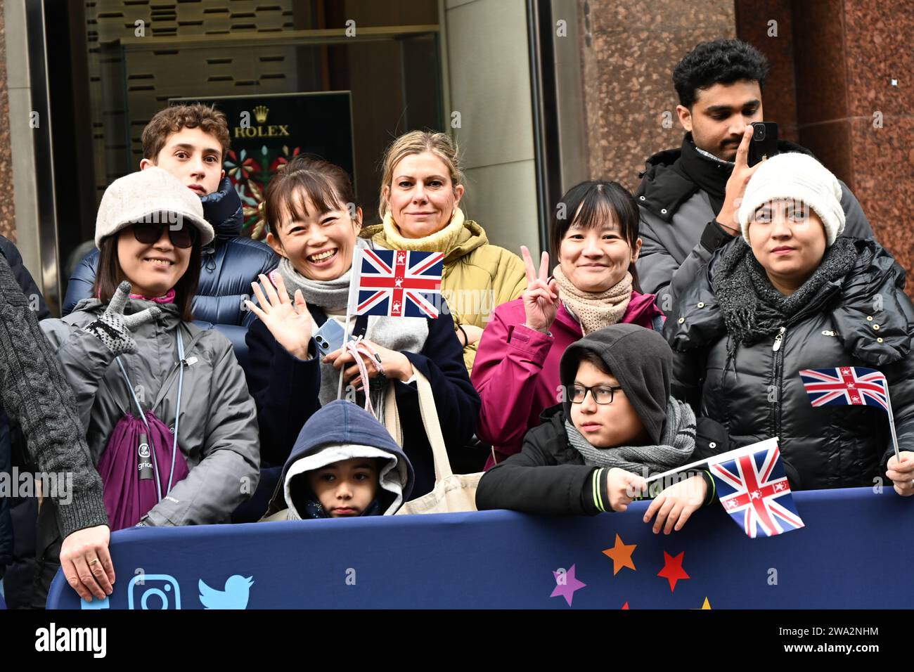 London, Großbritannien. Januar 2024. Londons jährliche Neujahrsparade mit Hunderten von Wagen im Zentrum von london, Großbritannien. Quelle: Siehe Li/Picture Capital/Alamy Live News Stockfoto