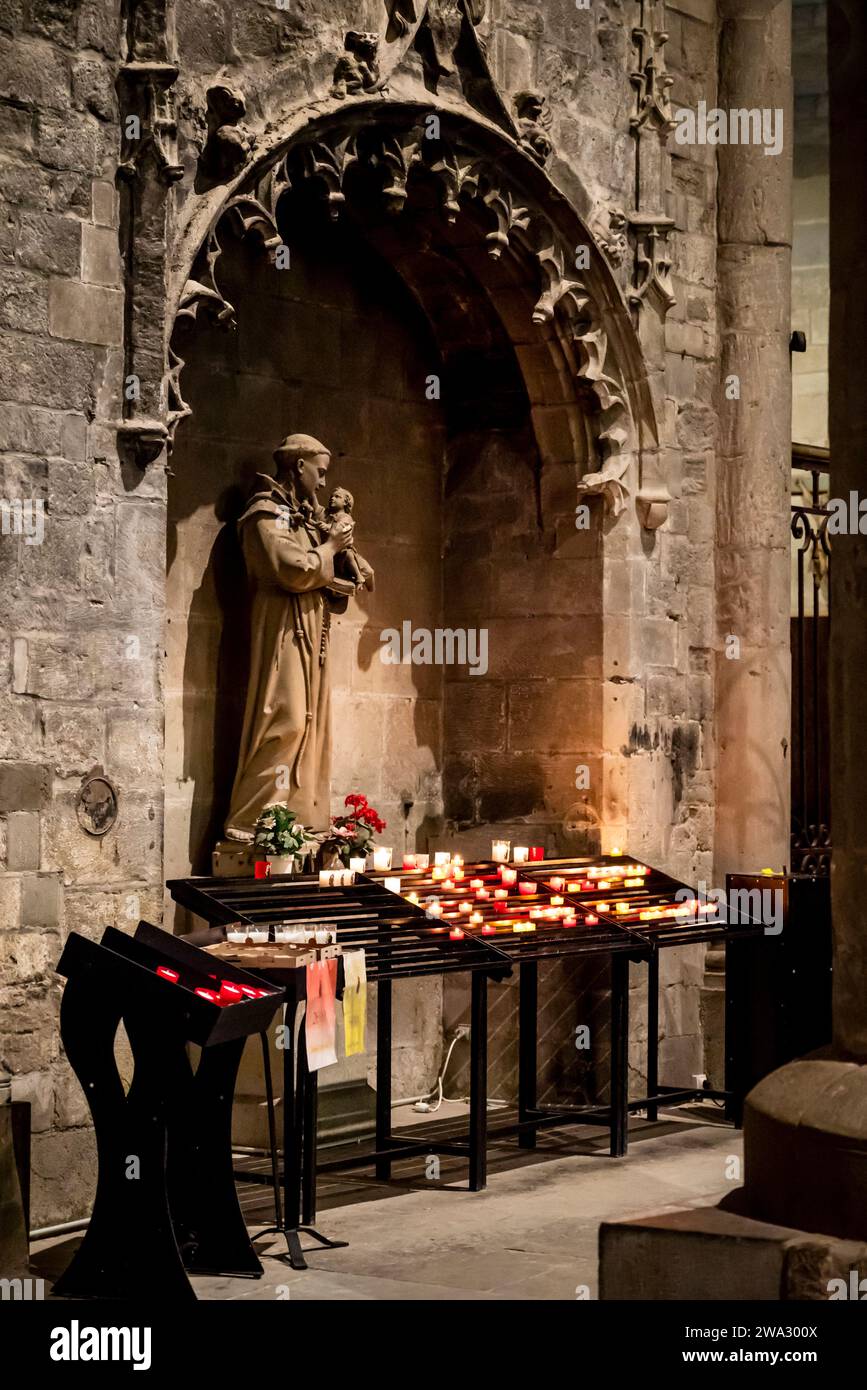 St. Anton Kapelle in der Basilika der Heiligen Nazarius und Celsus, eine römisch-katholische Kirche in der Zitadelle von Carcassonne, erbaut in gotisch-romanischen Stil Stockfoto