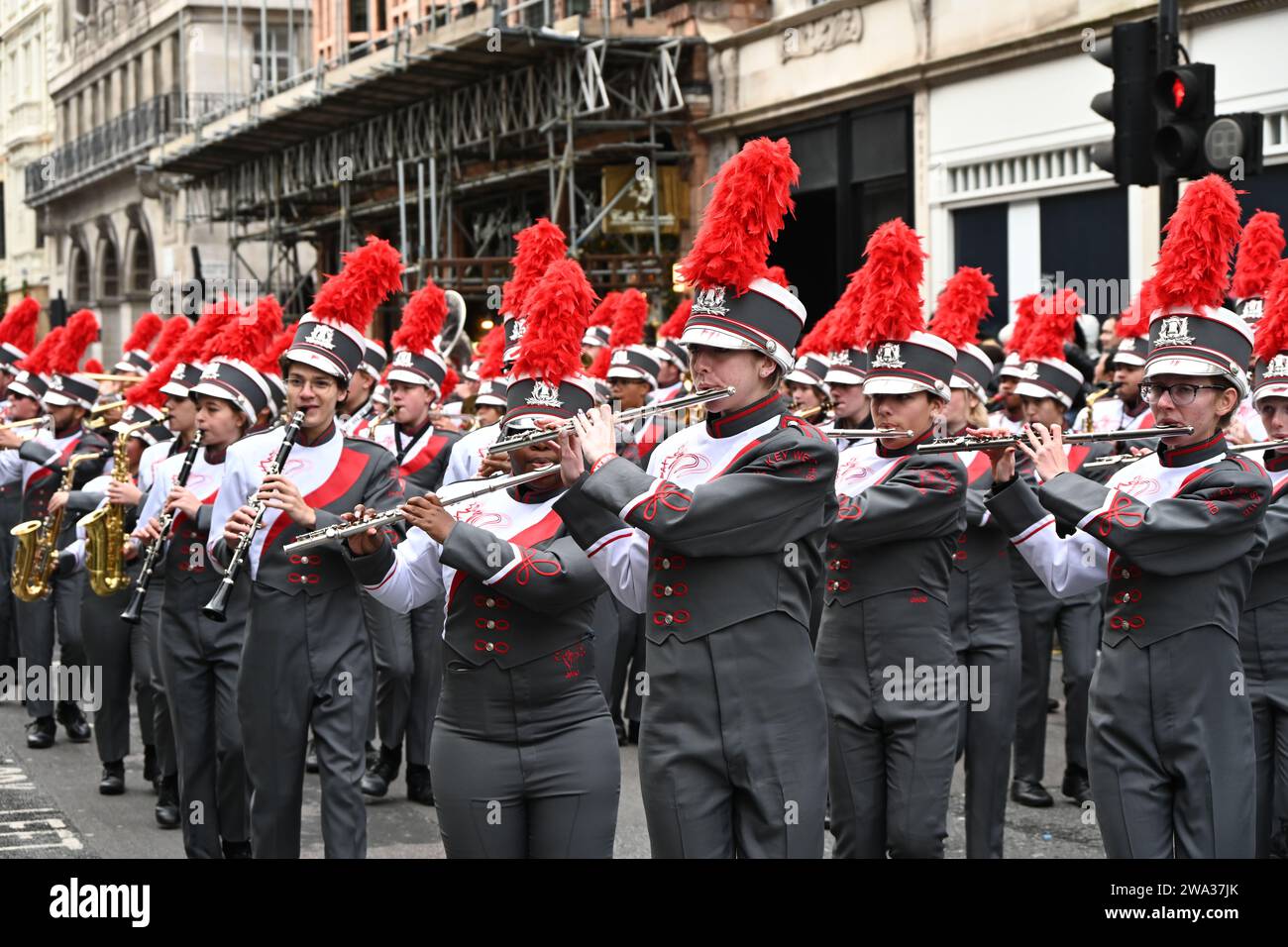 London, Großbritannien. Januar 2024. Londons jährliche Neujahrsparade mit Hunderten von Wagen im Zentrum von london, Großbritannien. Quelle: Siehe Li/Picture Capital/Alamy Live News Stockfoto