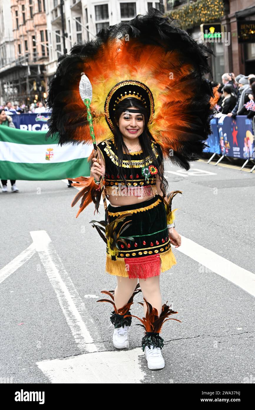 London, Großbritannien. Januar 2024. Londons jährliche Neujahrsparade mit Hunderten von Wagen im Zentrum von london, Großbritannien. Quelle: Siehe Li/Picture Capital/Alamy Live News Stockfoto