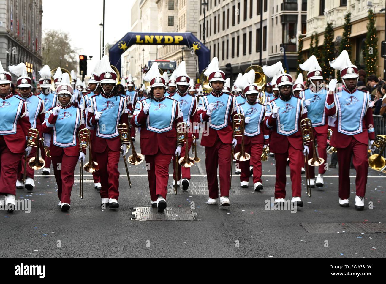 London, Großbritannien. Januar 2024. Londons jährliche Neujahrsparade mit Hunderten von Wagen im Zentrum von london, Großbritannien. Quelle: Siehe Li/Picture Capital/Alamy Live News Stockfoto