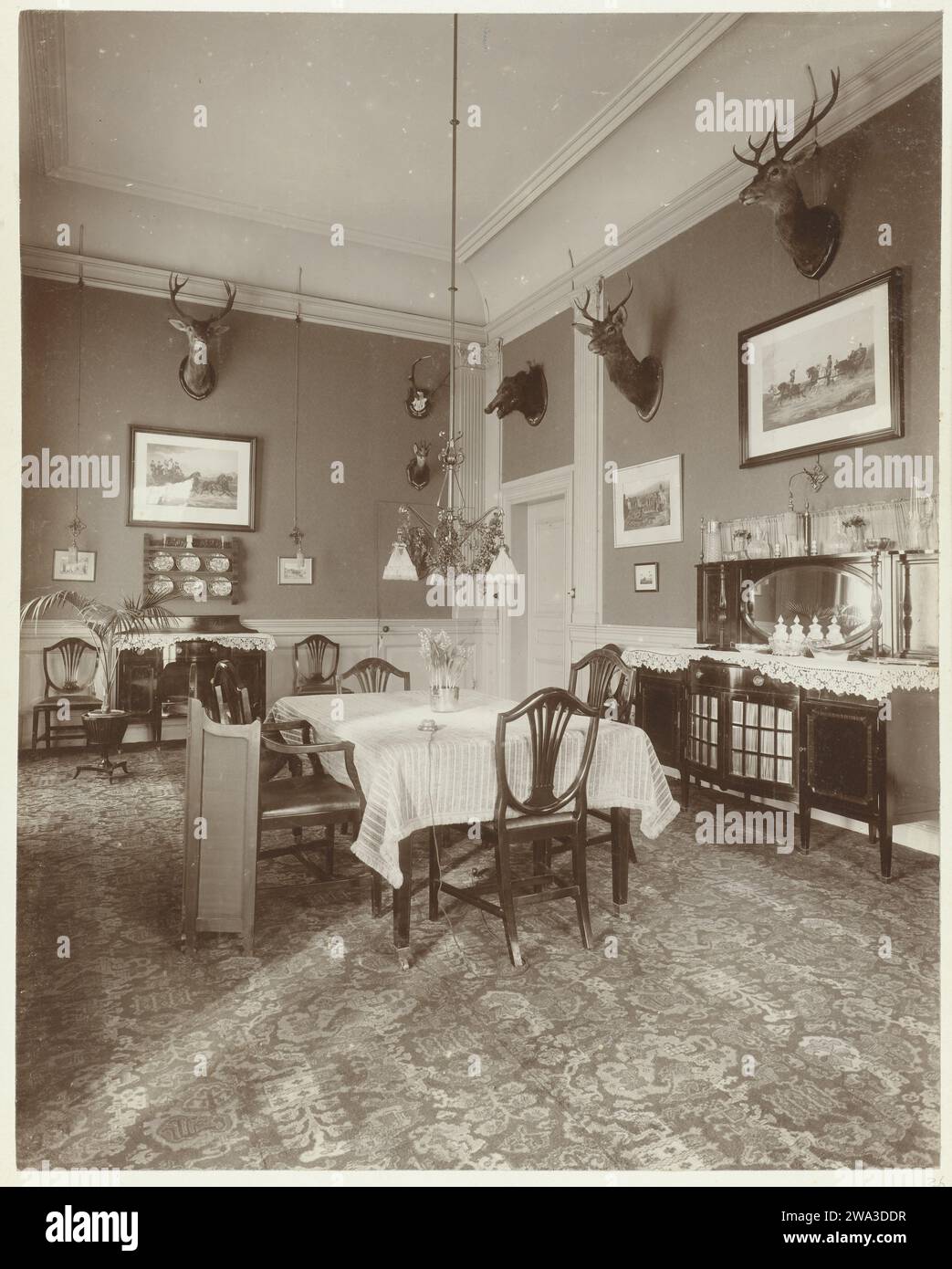 Zimmer von Landhuis de Wildbaan, Driebergen, 1903 - 1907 Foto Niederlande Papier. Unterstützung für Fotos Stockfoto