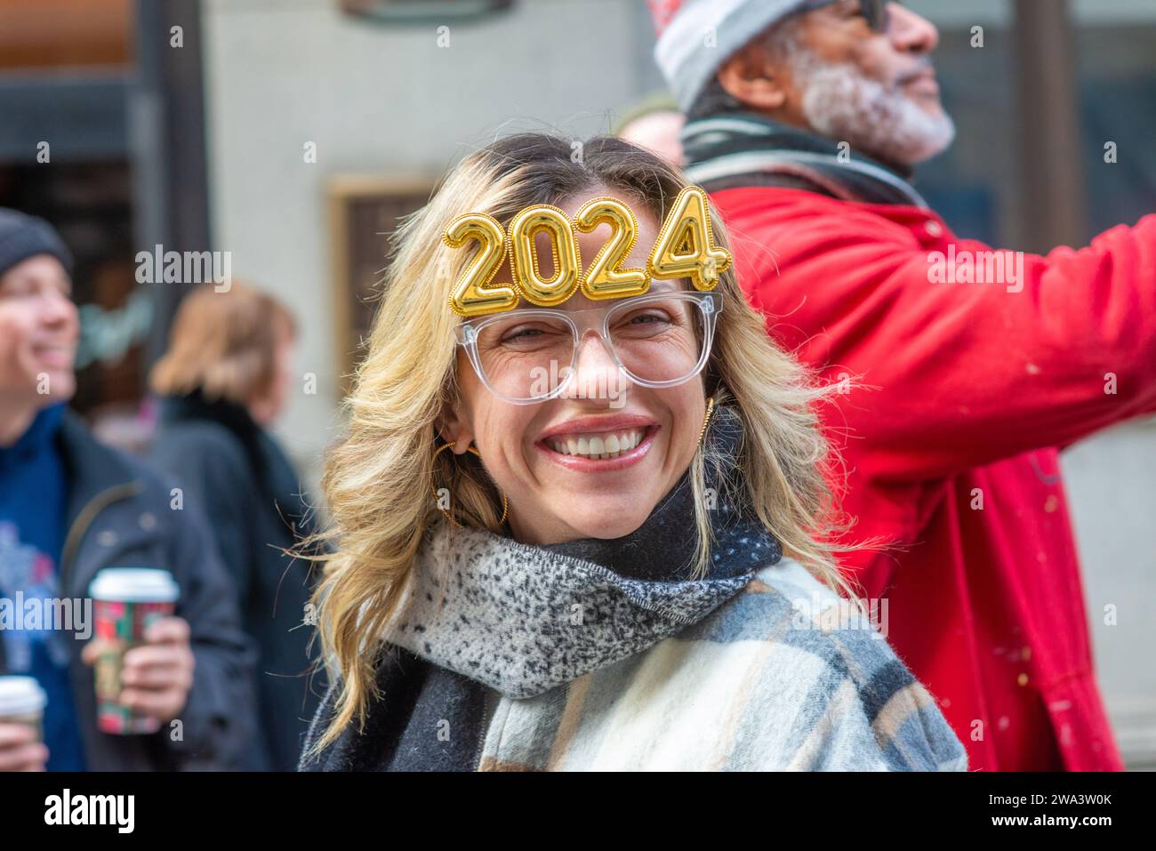 Philadelphia, Usa. Januar 2024. Während der Mummers Parade 2024 am 1. Januar 2024 in der Broad Street in Philadelphia, Pennsylvania, treten die Gruppen auf. William Thomas Cain/Alamy Live News Stockfoto