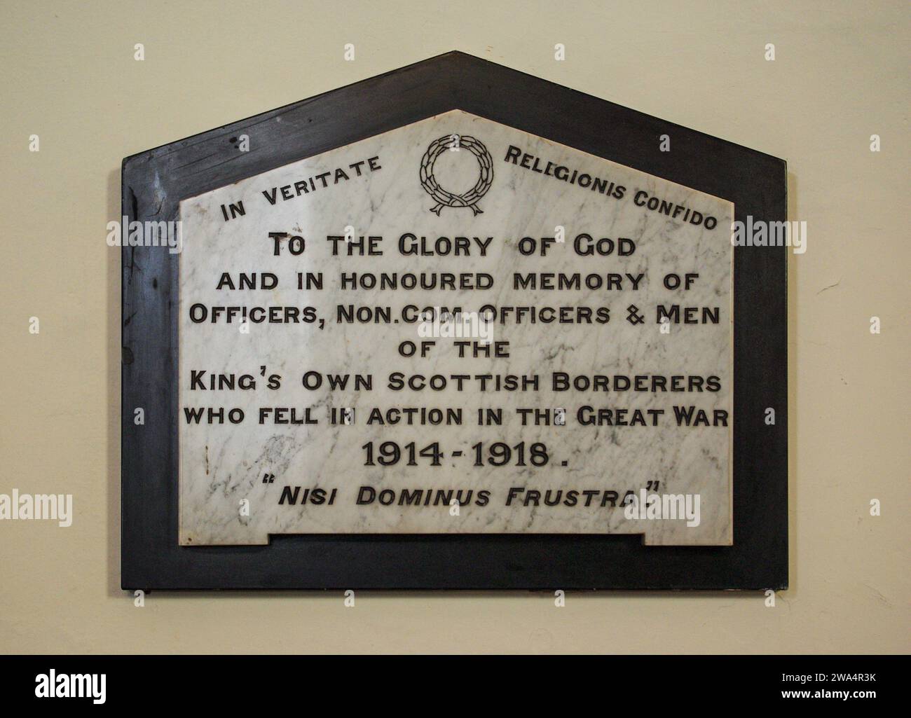 Gedenktafel zum 1. Weltkrieg an die Kings Own Scottish Borderers, Berwick upon Tweed, Northumberland, Großbritannien Stockfoto