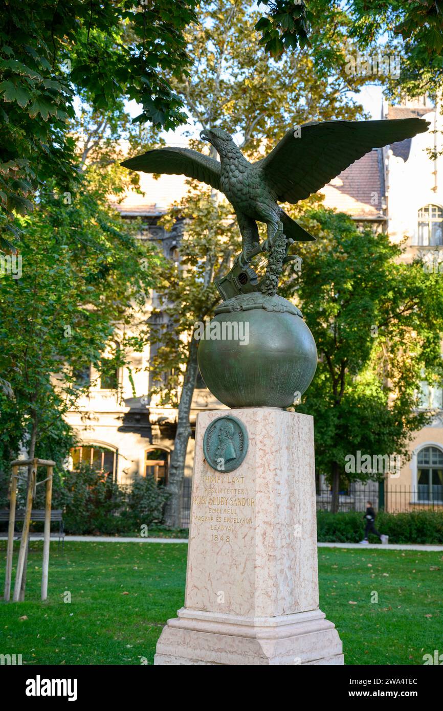 Himfy Lant (Himfs Liebe) von Kisfaludy Sandor ungarischer Lyriker auf dem Gelände rund um das Ungarische Nationalmuseum Budapest, Ungarn Stockfoto