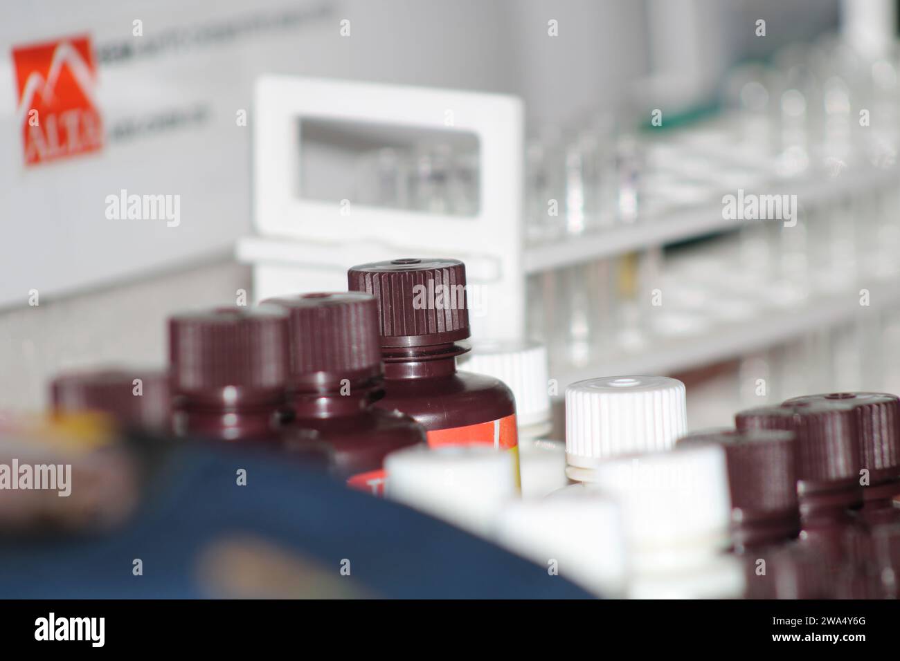 Labor Testing Chemicals Semi Auto Chemistry Analyzer. Indien Stockfoto