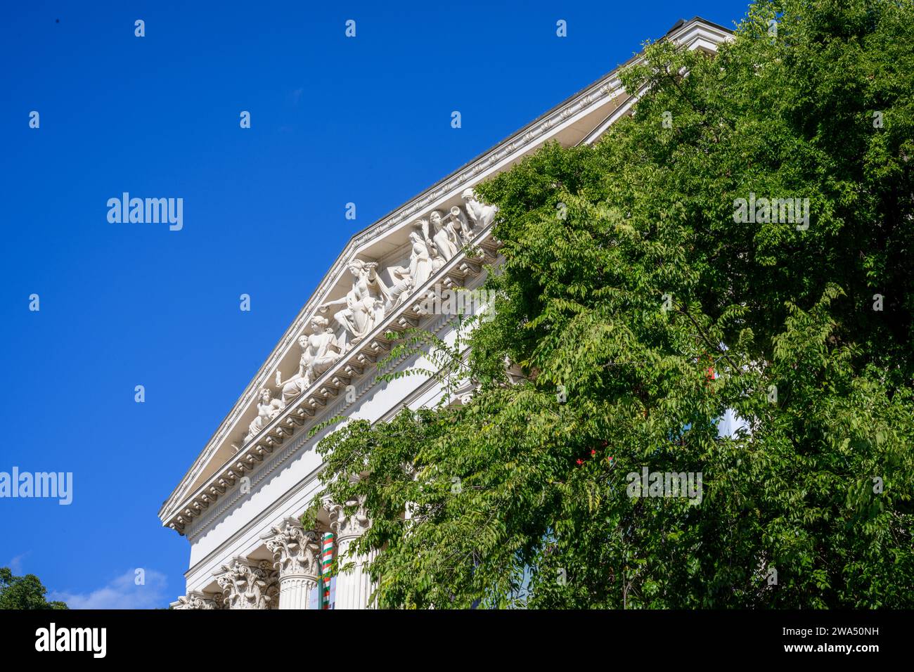 Vordereingang Außenansicht und Gelände des Ungarischen Nationalmuseums Budapest, Ungarn Stockfoto