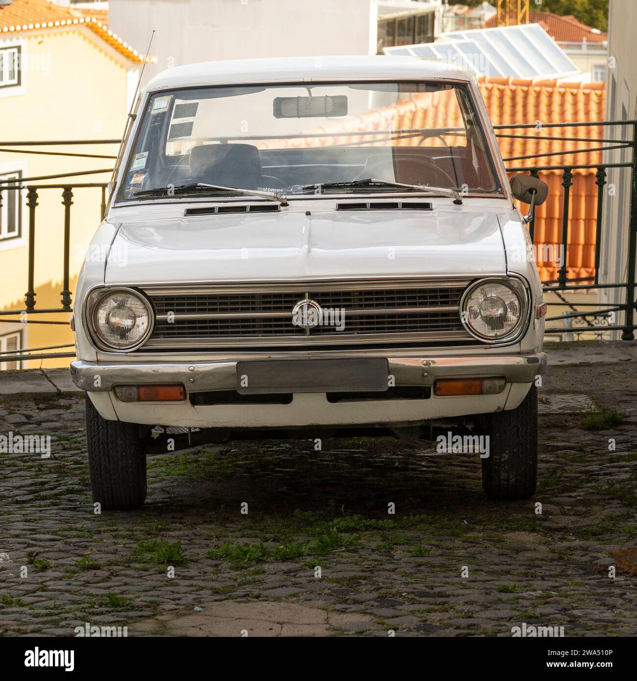 Der Datsun 1200 wurde von Nissan Motor Co., Ltd. Hergestellt In Japan war er als Datsun Sunny 1200 bekannt. Es wurde in Japan 1970–1972, Nordamerika in verkauft Stockfoto