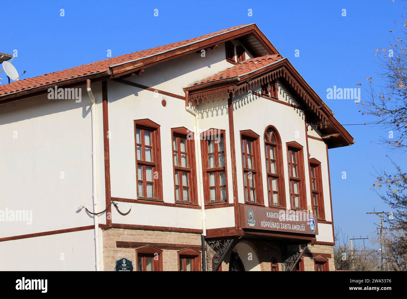 Ein traditionelles Herrenhaus in der Kobrubasi Straße. Dieses Herrenhaus wurde in der letzten Periode des Osmanischen Reiches als Polizeistation genutzt. Stockfoto