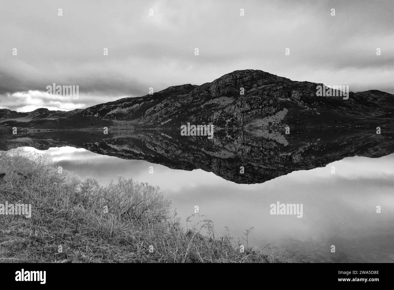 Blick auf Loch Dubhaird Mor oder Loch Duart, Scottish Highlands, Großbritannien Stockfoto