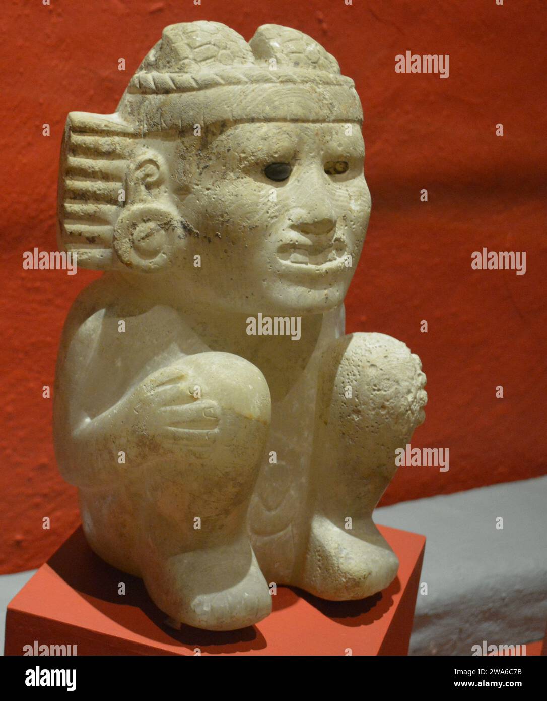 Skulpturen aus transluzentem Stein, Templo Mayor Museum in Mexiko-Stadt. Stockfoto