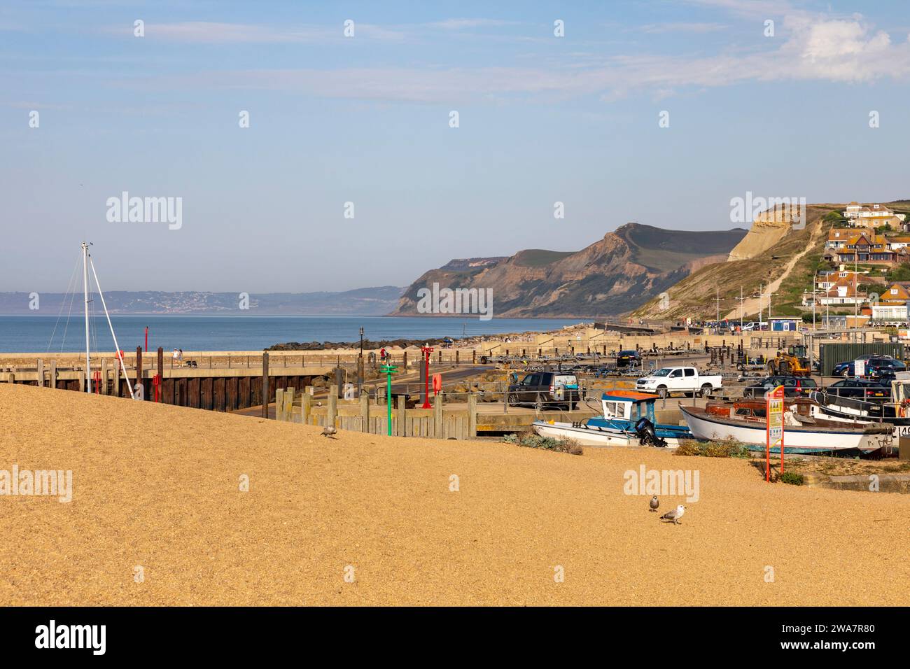 West Bay Bridport Beach und Küste im September 2023, Dorset, England, Großbritannien Stockfoto