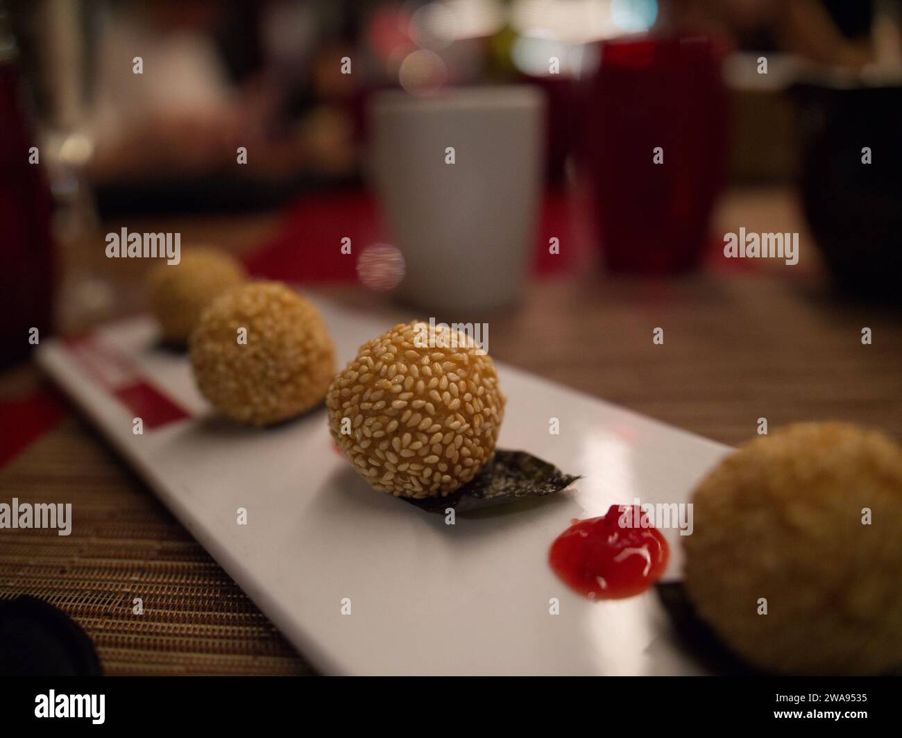 sesamball-Dessert in einem chinesischen Restaurant Stockfoto