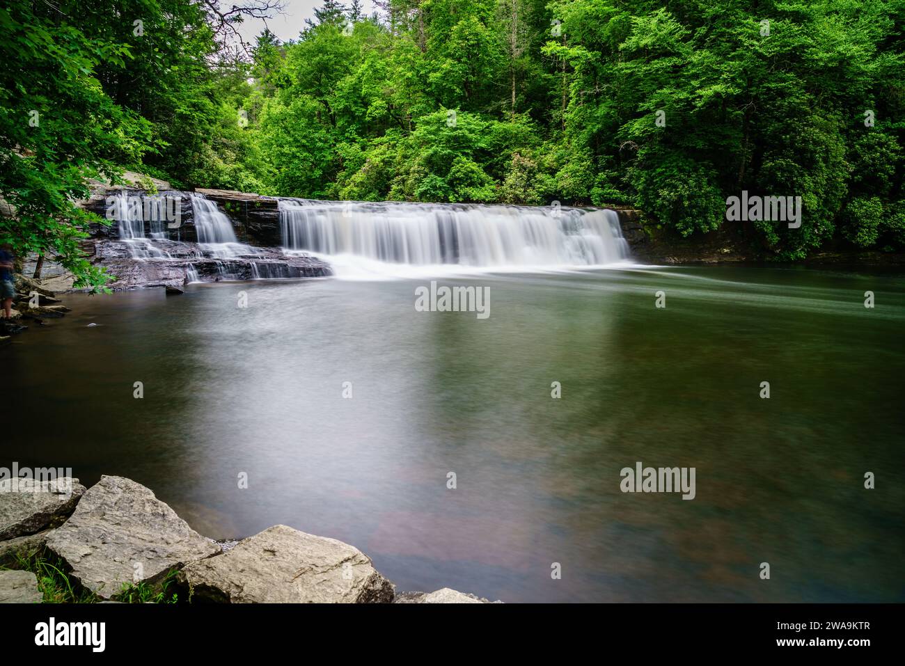 Malerischer Blick auf den Hooker Fall in North Carolina Stockfoto