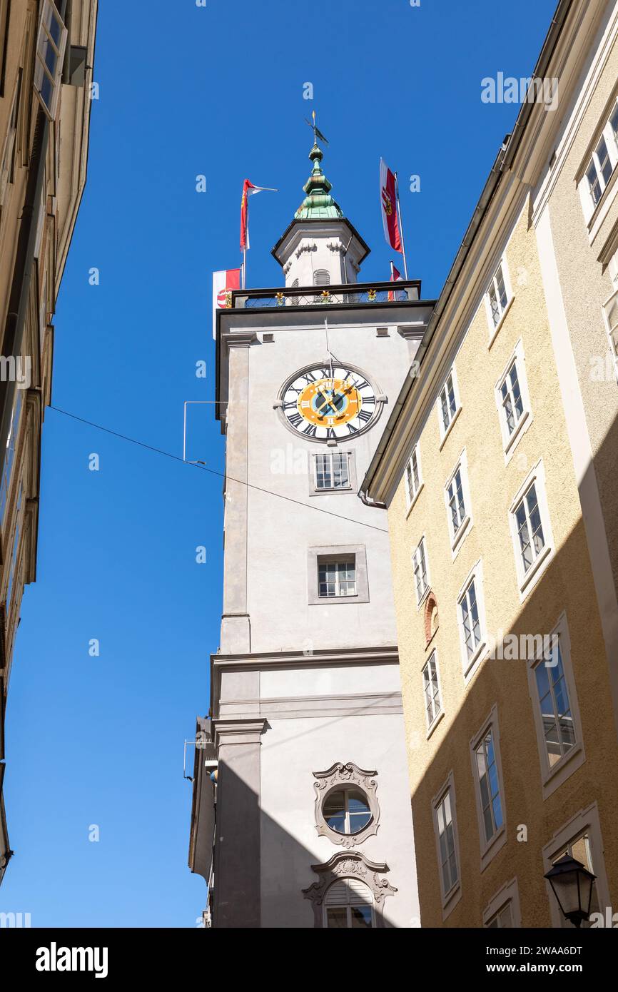 Der Turm des Rathauses von Salzburg, Österreich Stockfoto
