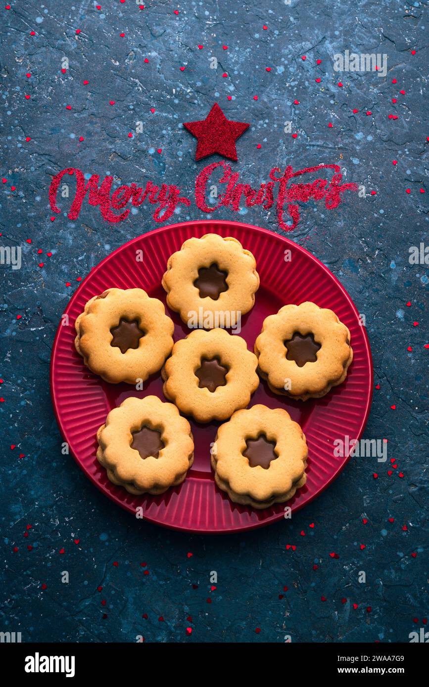 Traditionelle Weihnachts-Linzer-Kekse österreichische oder deutsche ...