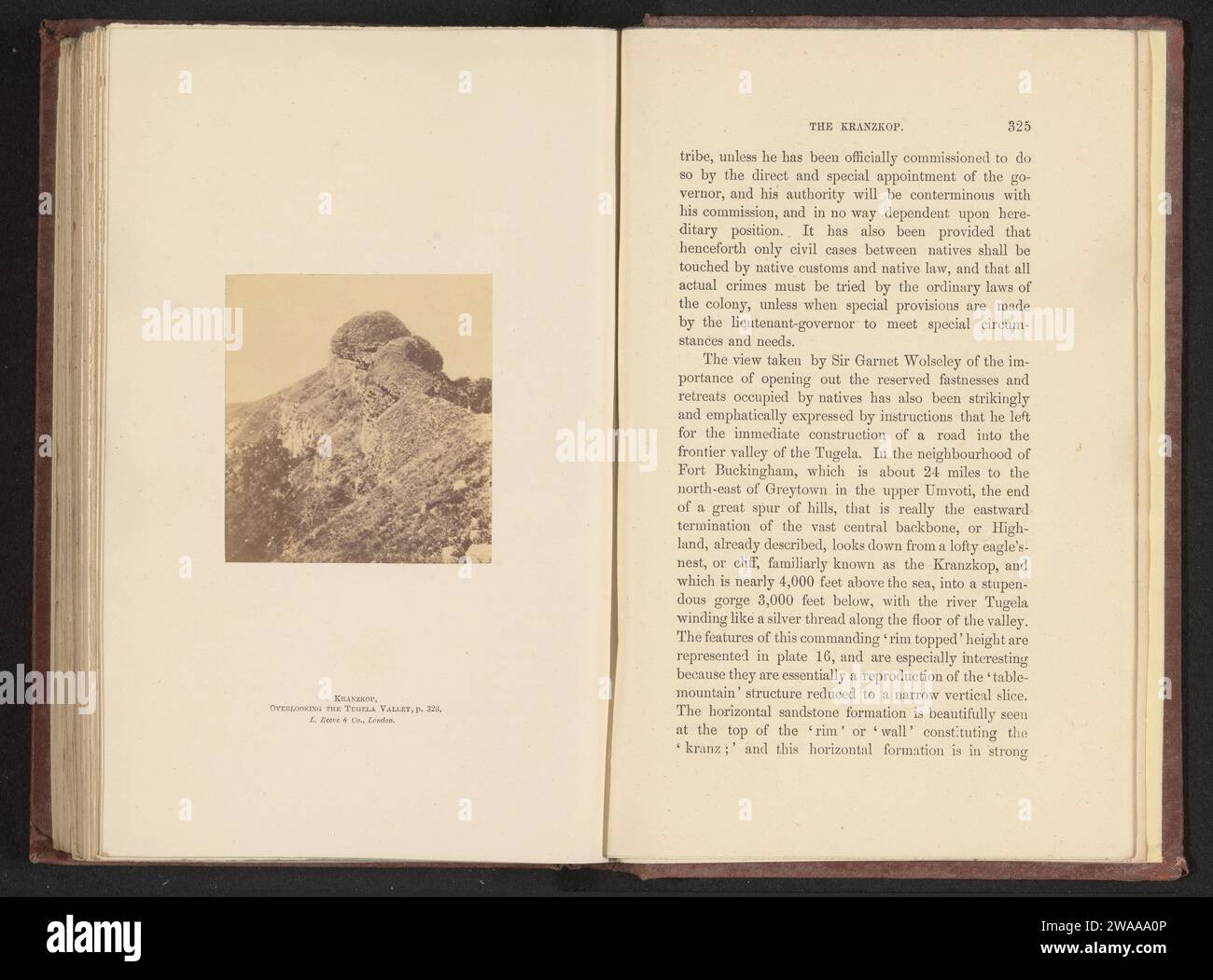 Kranzkop, mit Blick auf das Tugela-Tal, anonym, ca. 1866 - in oder vor 1876 Foto Natal fotografische Unterstützung Albumenabdruck Inland Klippe Gesicht Stockfoto