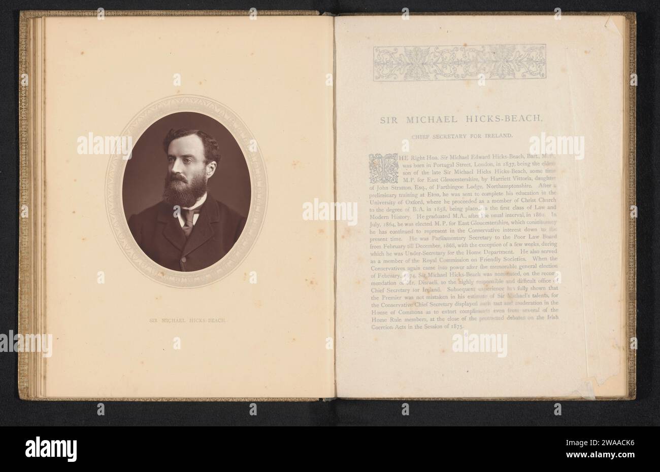 Sir Michael Hicks-Beach, Lock & Whitfield, ca. 1871 - in oder vor 1876 fotomechanischen Druckpapier historische Personen (Porträts und Szenen aus dem Leben) (+ (Vollporträt). Politiker, z. B. Parteiführer Stockfoto