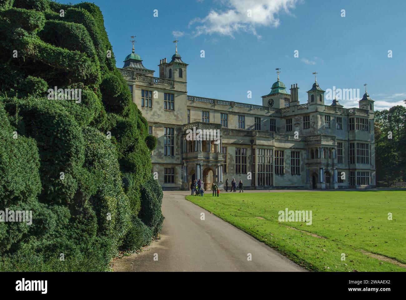 Audley End House, ein Landhaus aus dem 17. Jahrhundert, in der Nähe von Saffron Walden, Essex; heute unter der Obhut des English Heritage Stockfoto