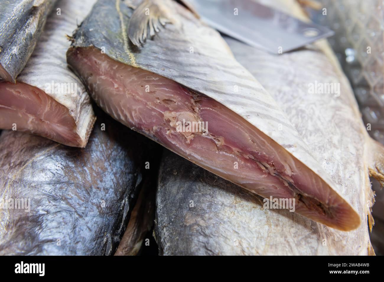 Getrockneter gesalzener Fisch auf einem frischen Markt Stockfoto