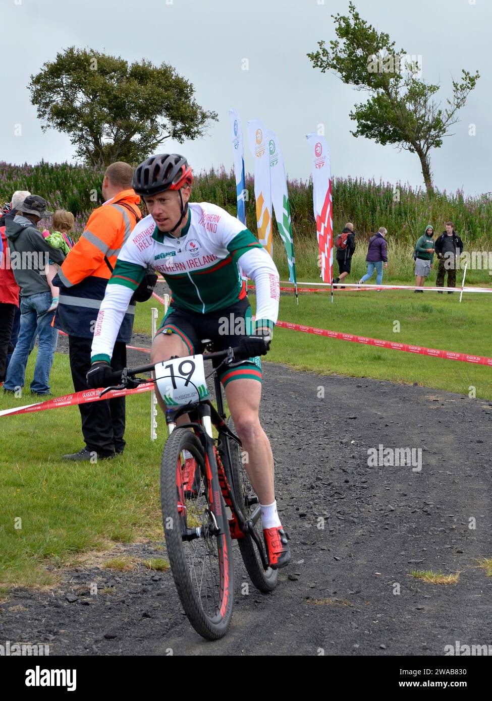 GLASGOW, SCHOTTLAND - 29. JULI 2014: Das Cross Country Finale der Männer und Frauen bei den Commonwealth Games 2014. Es wurde in Cathkin Braes abgehalten. Stockfoto