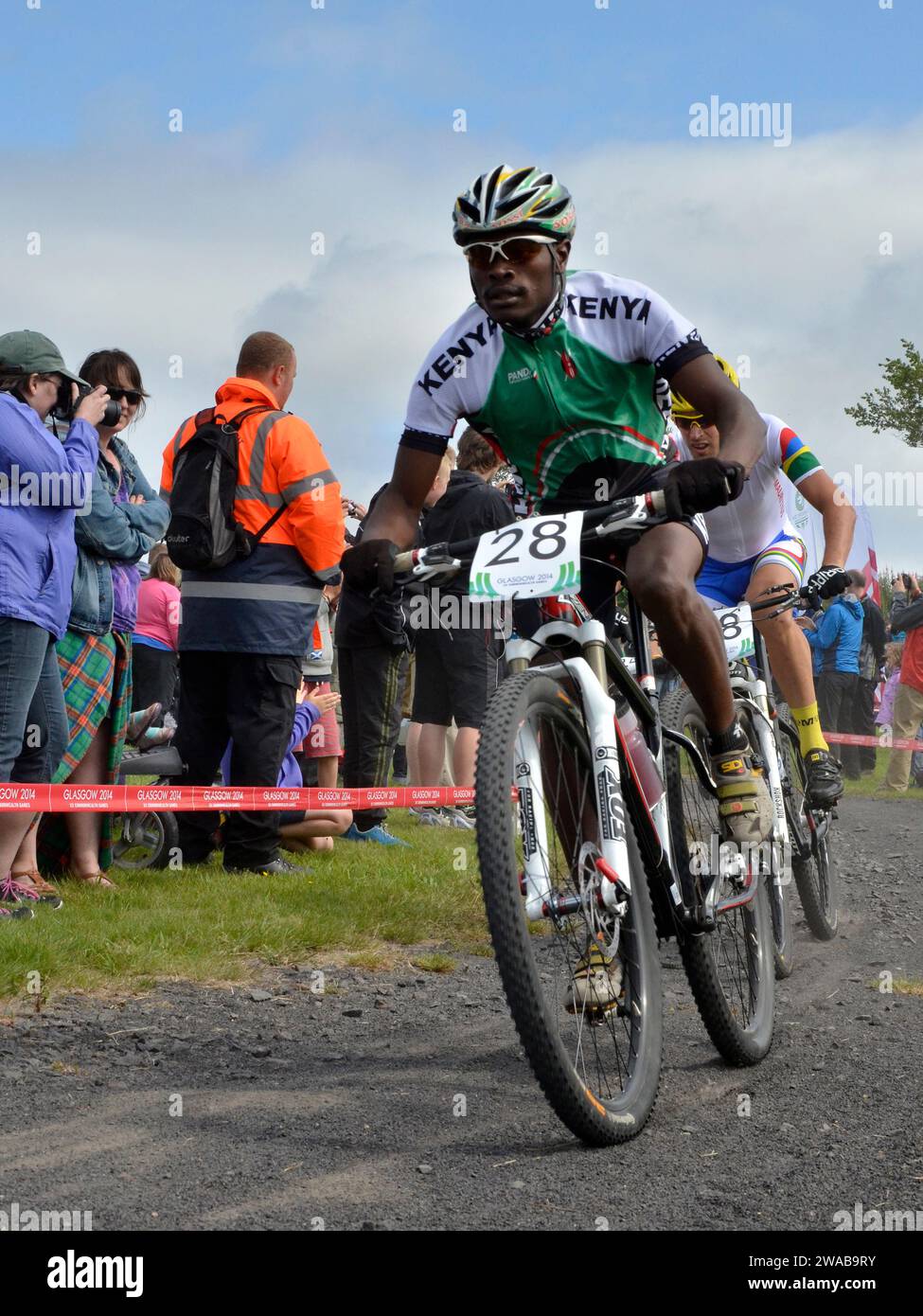 GLASGOW, SCHOTTLAND - 29. JULI 2014: Das Cross Country Finale der Männer und Frauen bei den Commonwealth Games 2014. Es wurde in Cathkin Braes abgehalten. Stockfoto