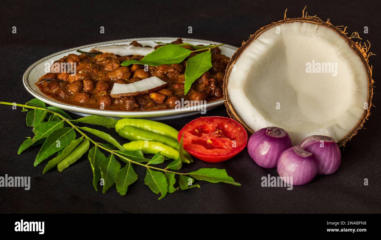 Beliebtes südindisches Wangencurry, zubereitet mit Kokos und Kerala-Gewürzen. Stockfoto