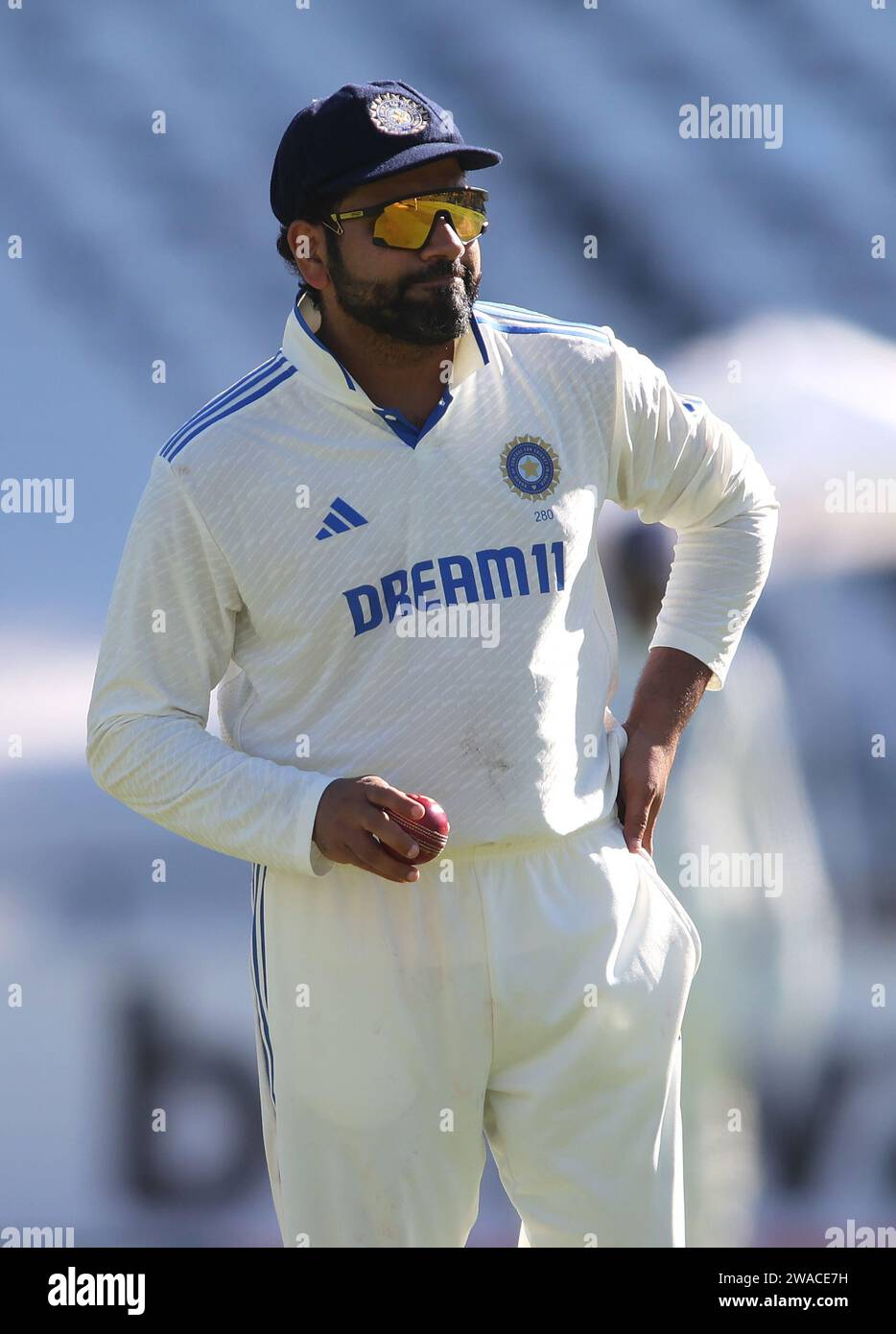 KAPSTADT, SÜDAFRIKA - 3. JANUAR: Indischer Kapitän Rohit Sharma am 1. Tag des 2. Testspiels zwischen Südafrika und Indien am Newlands Cricket Ground am 3. Januar 2024 in Kapstadt, Südafrika. Foto: Shaun Roy/Alamy Live News Stockfoto