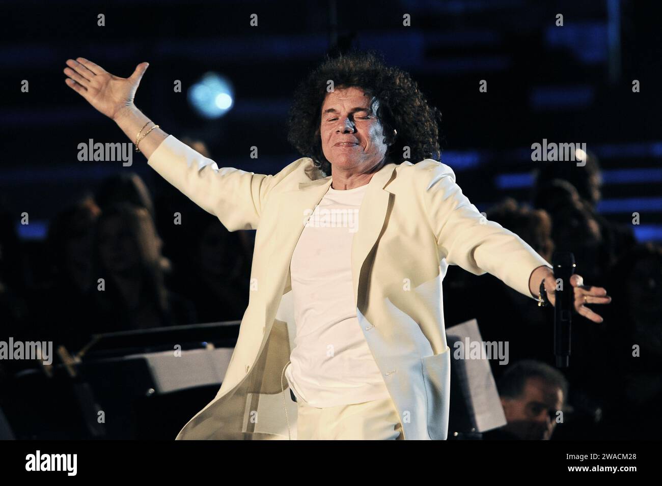 Verona Italien 2009-05-30: Riccardo Cocciante, italienischer Sänger, Live-Konzert in der Arena Stockfoto