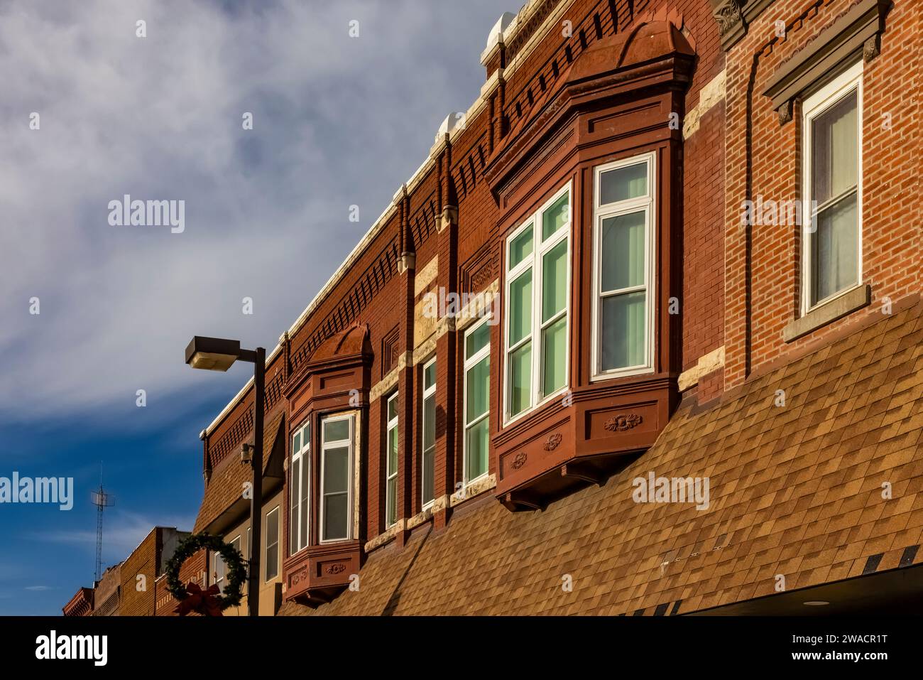 Der Lincoln Highway führt durch die Innenstadt von Lissabon, Iowa, USA [keine Veröffentlichung von Immobilien; nur redaktionelle Lizenzierung] Stockfoto