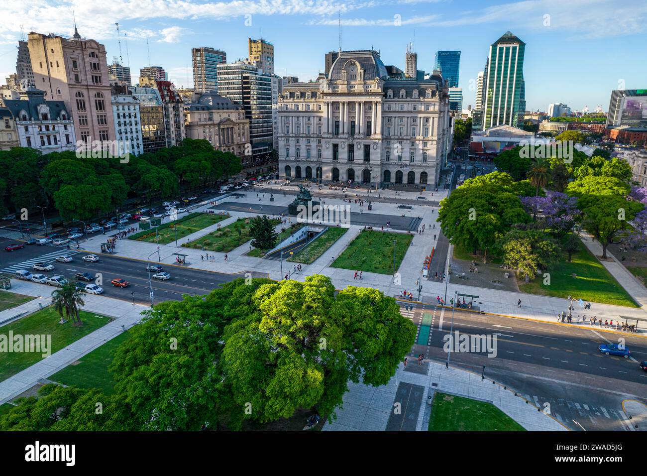 Wunderschöner Blick auf die Plaza de Mayo, das Casa Rosada Presidents House, das Kirchner Cultural Centre in Puerto Madero. Buenos Aires, Argentinien. Stockfoto