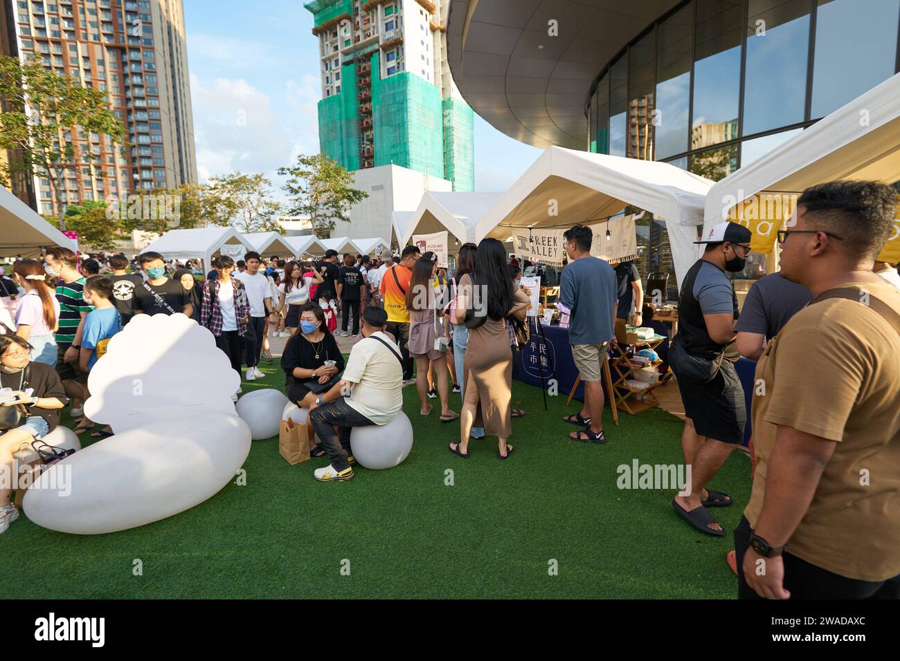 KUALA LUMPUR, MALAYSIA CA. MAI 2023 PopupMarkt im Central Rooftop