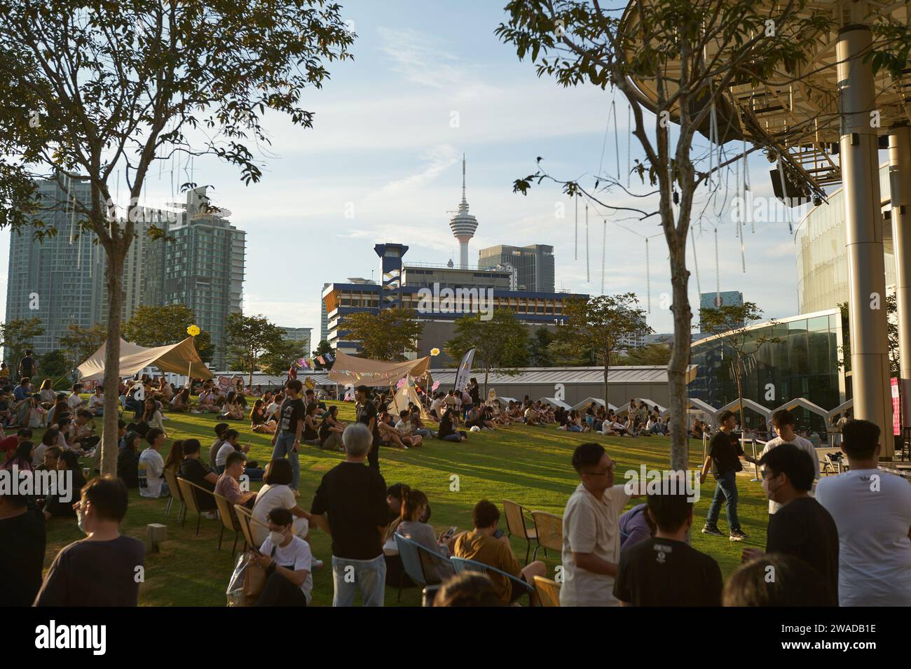 KUALA LUMPUR, MALAYSIA CA. MAI 2023 PopupMarkt im Central Rooftop