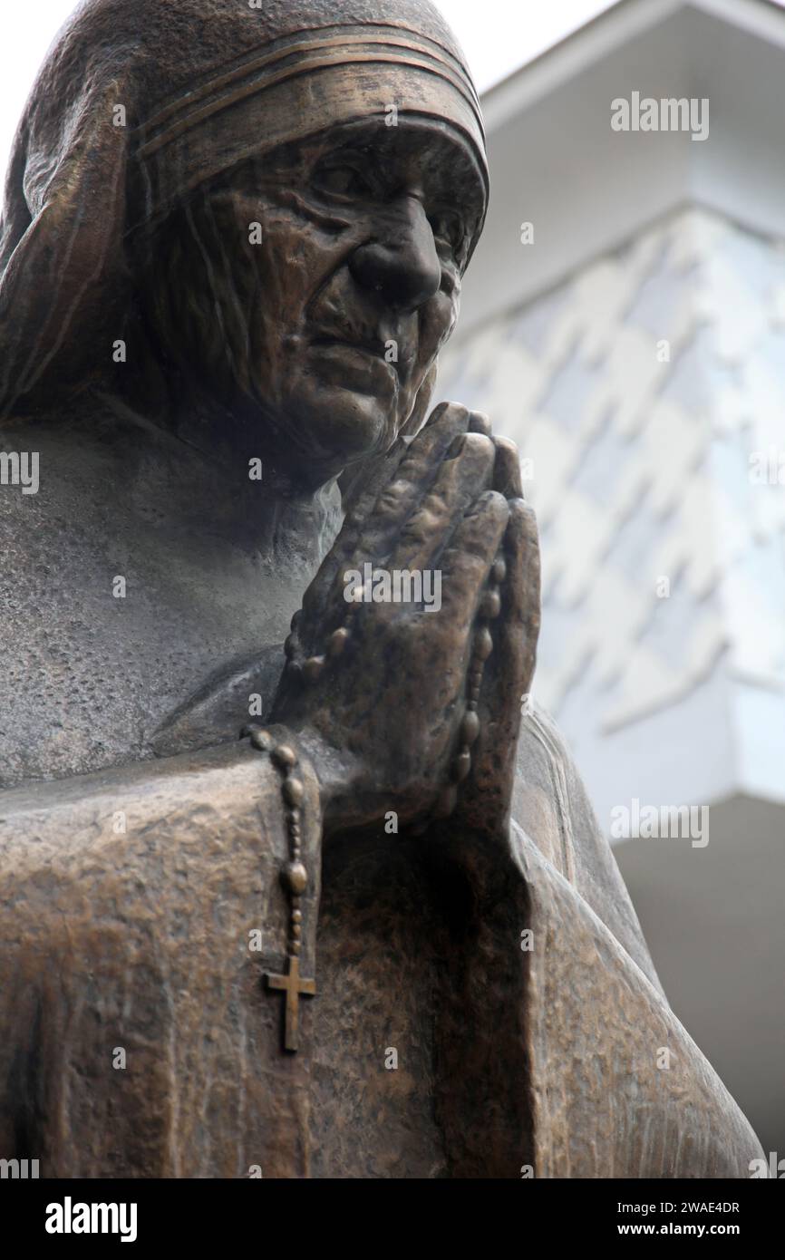 Mutter Teresa Denkmal in Skopje, Mazedonien Stockfoto