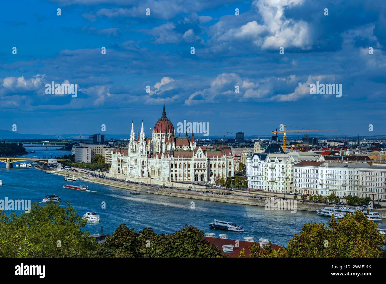 Ein Luftbild des ungarischen Parlamentsgebäudes in Budapest, Ungarn Stockfoto