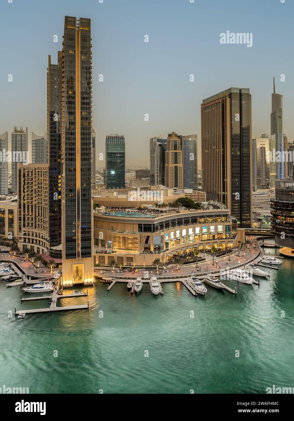 Blick über die Dubai Marina in den Vereinigten Arabischen Emiraten Stockfoto