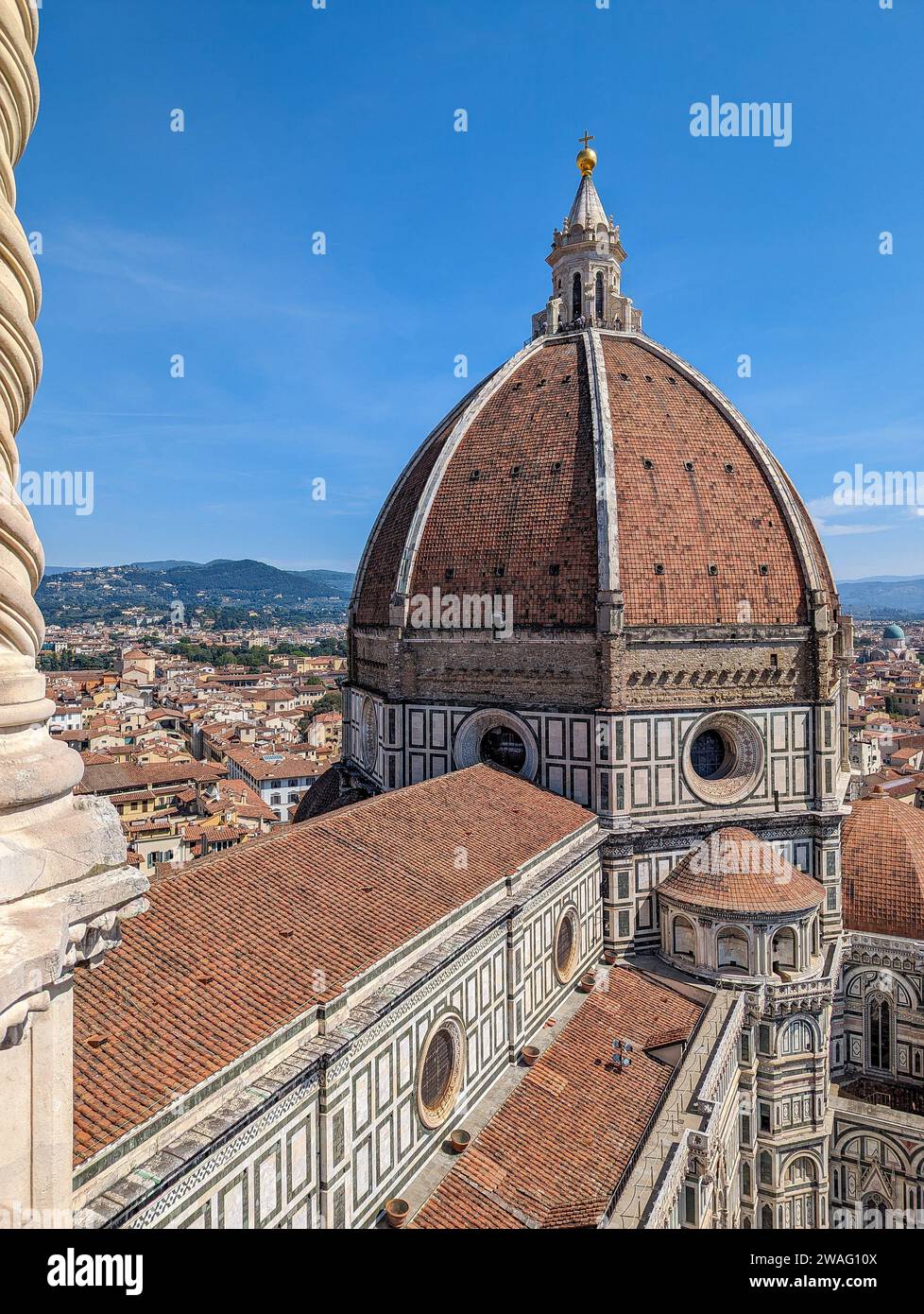 Die riesige Kathedrale und Kuppel der Kathedrale Santa Maria del Fiore in Florenz, Italien Stockfoto