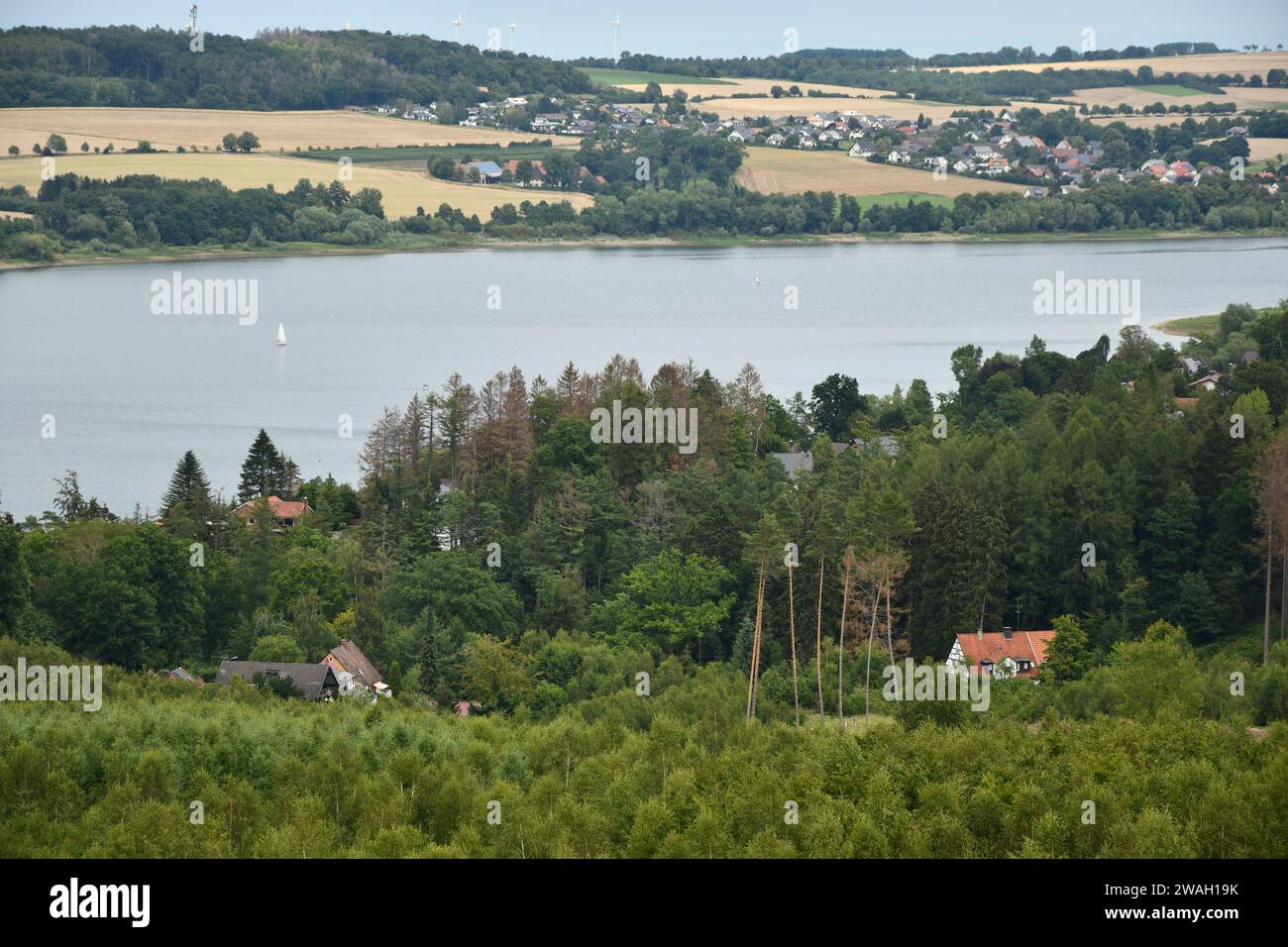 Luftaufnahme des Moehne-Reservoirs in Korbecke, Deutschland Stockfoto