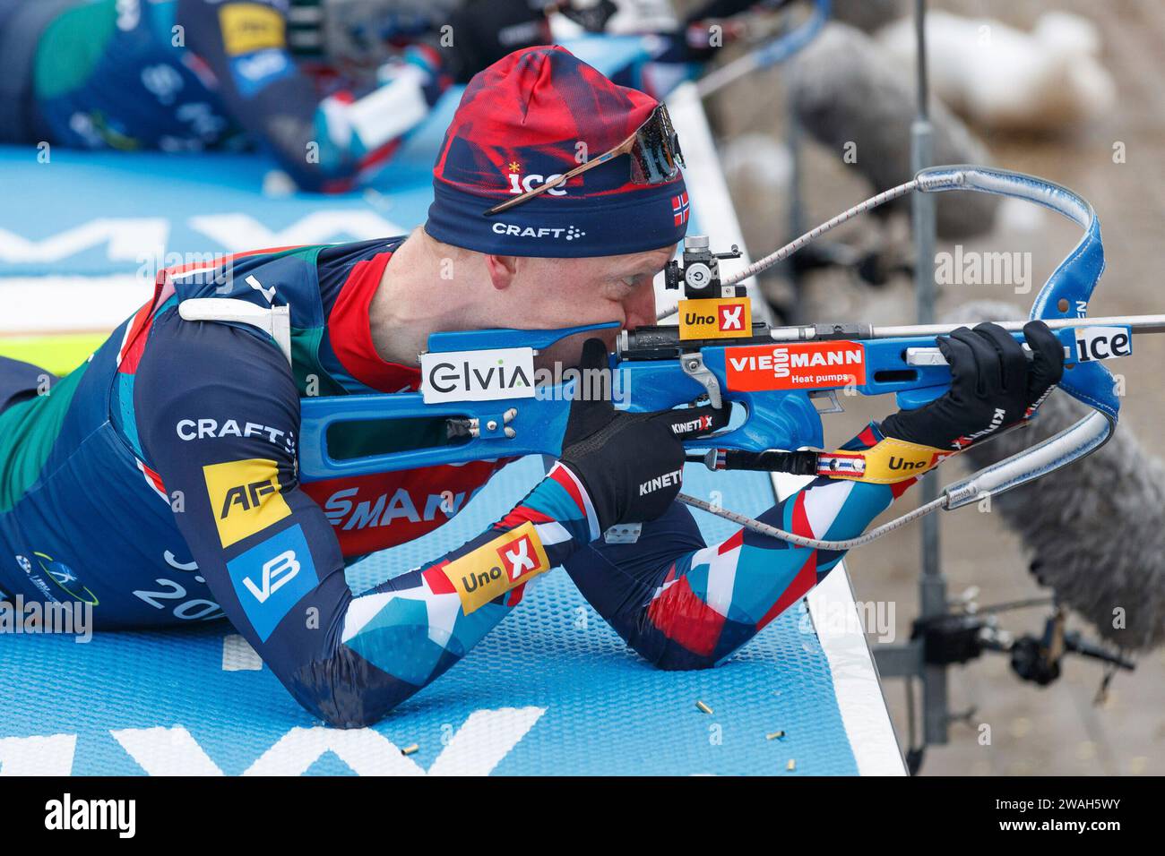 Oberhof, Deutschland. Januar 2024. Johannes Thingnes Boe (NOR, Norwegen) beim Liegendschießen, 04.01.2024, Oberhof (Deutschland), IBU World Cup Biathlon Oberhof 2024 Credit: dpa/Alamy Live News Stockfoto