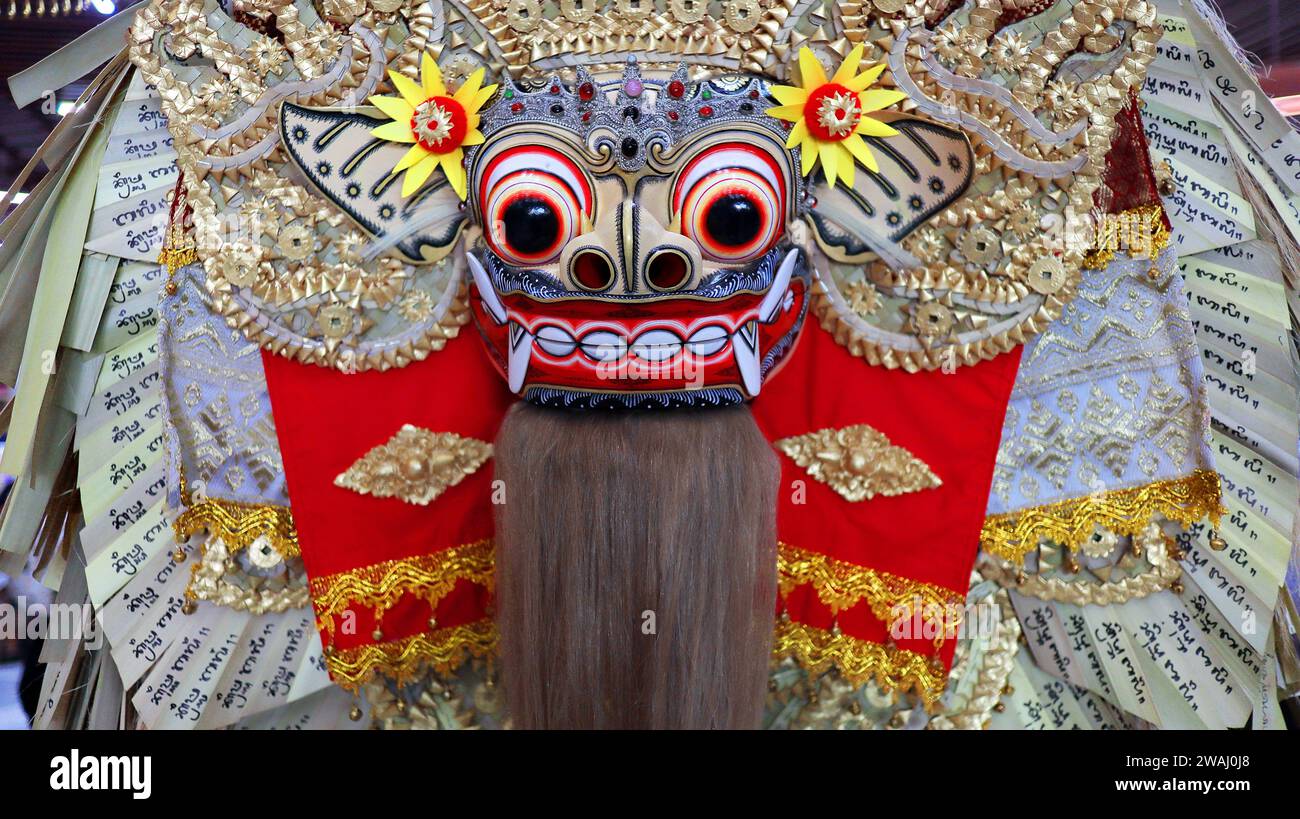 Frontalansicht des Barong, lion Kreatur Charakter in der Mythologie von Bali, Indonesien Stockfoto