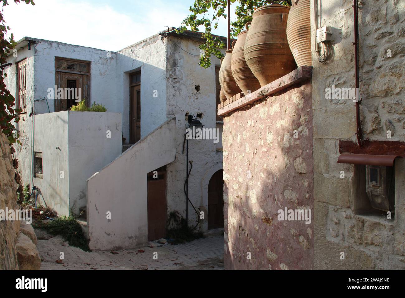 Altes Haus in einem Dorf (Margariten) auf kreta in griechenland Stockfoto