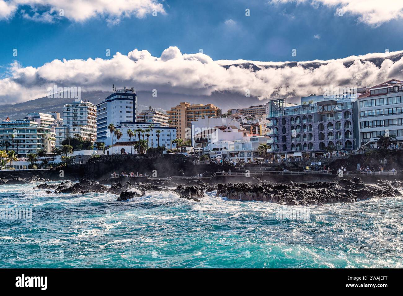 Panorama über den Atlantik von Puerto de la Cruz auf Teneriffa Stockfoto