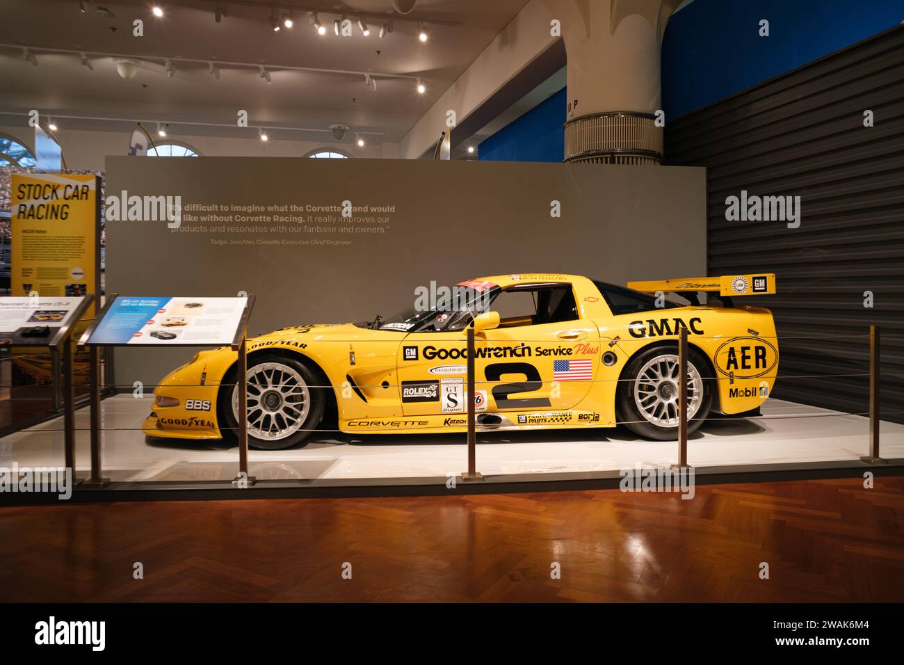 2001 Corvette C5-R Rennwagen im Henry Ford Museum of American Innovation, Dearborn Michigan USA Stockfoto