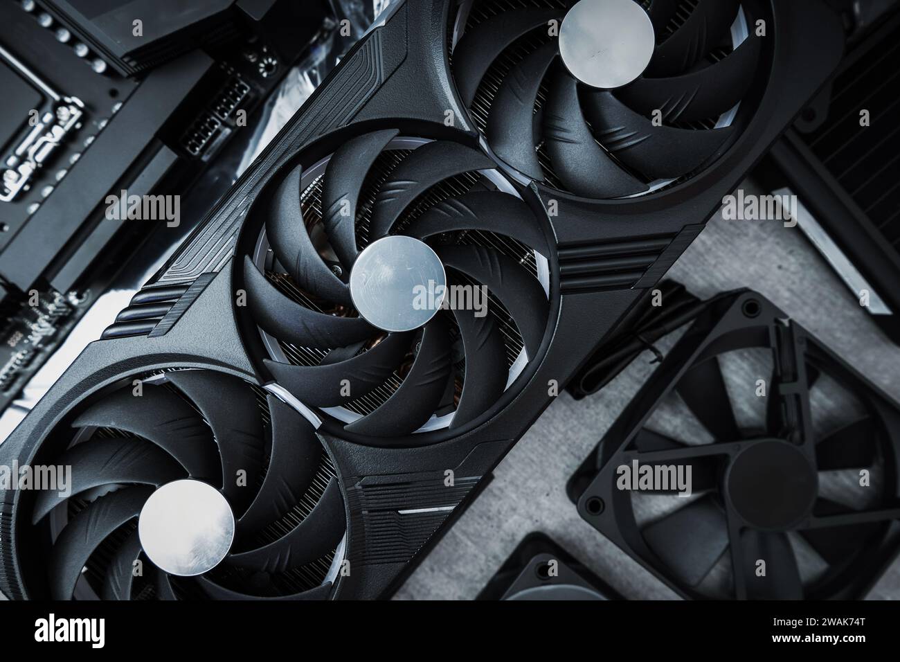 Computerlüftung und Kühlerlüfter aus nächster Nähe. Computertechnik. Stockfoto