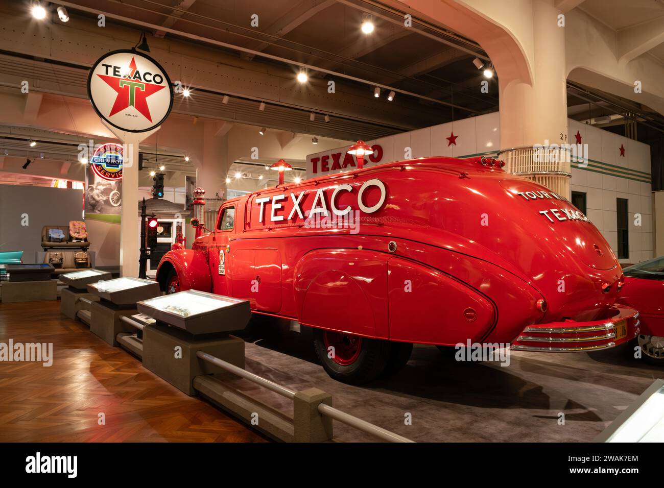 1939 Dodge Airflow Texaco Tankwagen im Henry Ford Museum of American Innovation, Dearborn Michigan USA Stockfoto