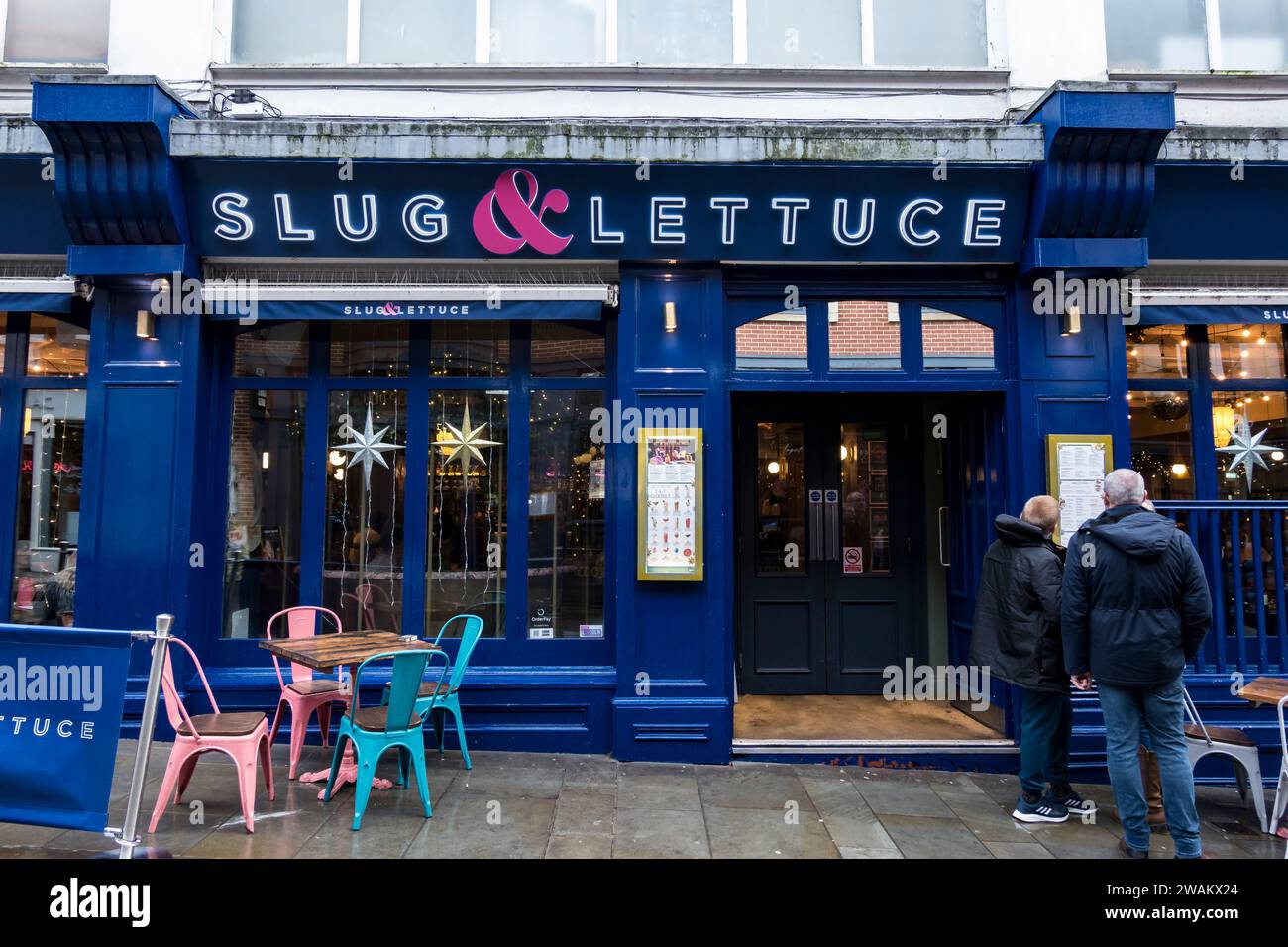 Neuer Look für Slug & Salatrestaurant, High Street, Lincoln City, Lincolnshire, England, UK Stockfoto