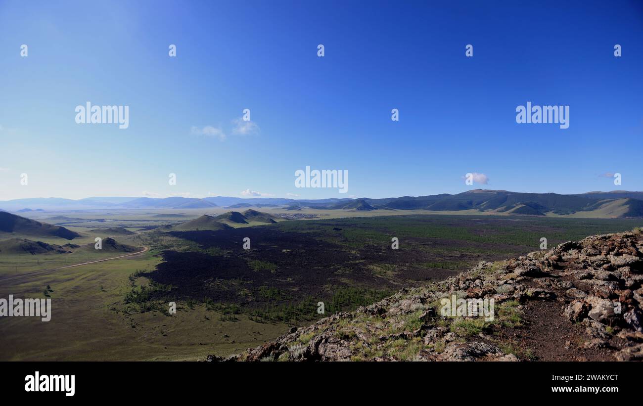 Landschaft rund um den Khorgo-Vulkan in der Mongolei Stockfoto