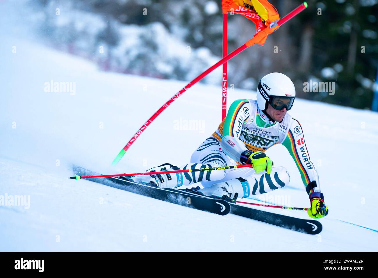 Alta Badia, Italien 17. Dezember 2023. SCHMID Alexander (GER) tritt beim Audi FIS Ski World Cup 2023-24 Herren Riesenslalom auf der Gran R an Stockfoto