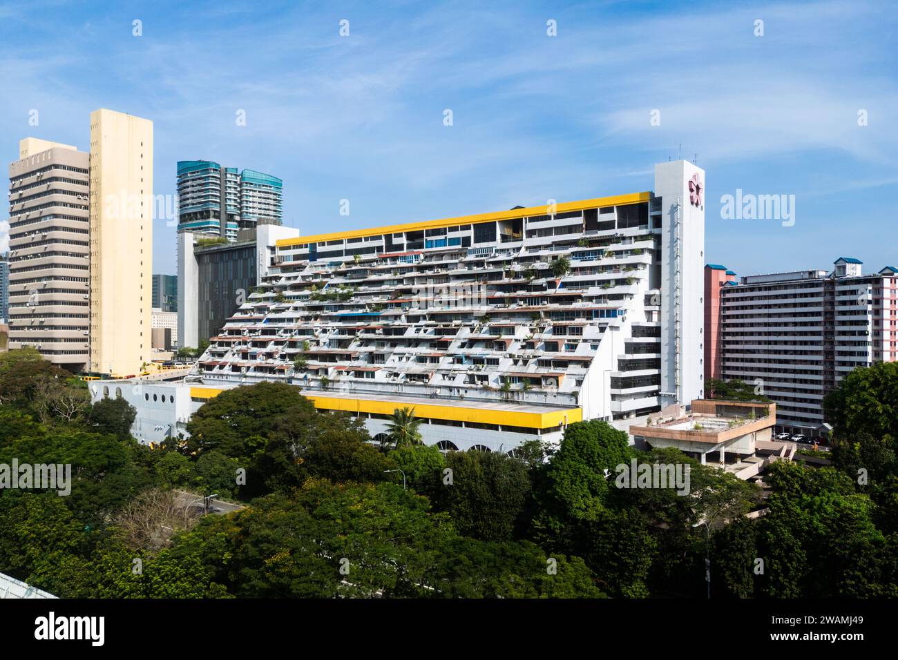 Golden Mile Complex, Luftbild entlang der South Beach Road, Kallang Riverside, mit Golden Mile Tower, DP Architects Stockfoto